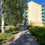 Keskuspolku 1